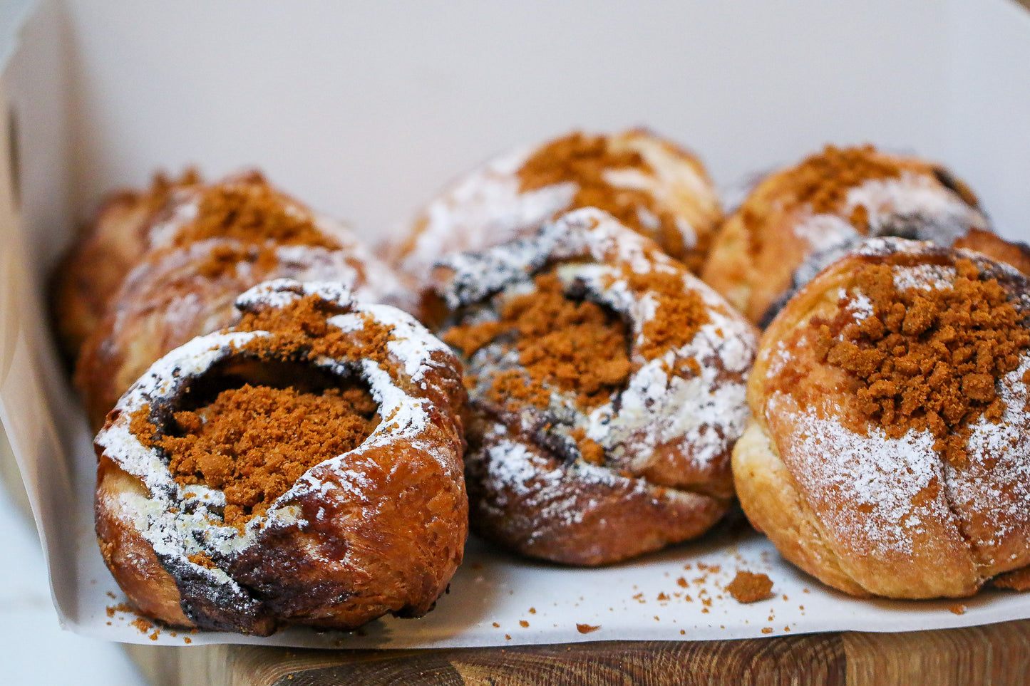 Biscoff & Cinnamon Scrollsants