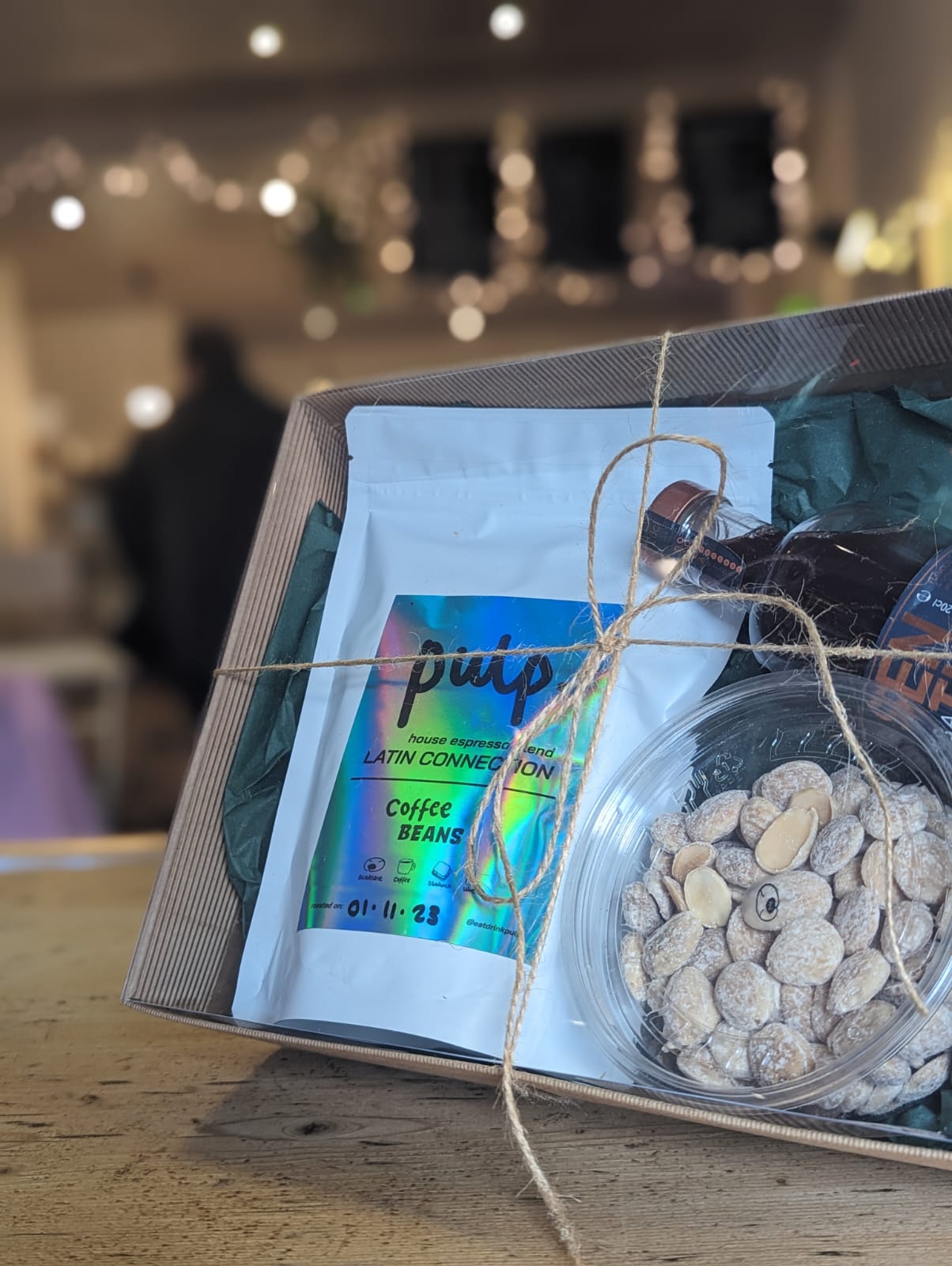 Gift Wrapping - Pulp