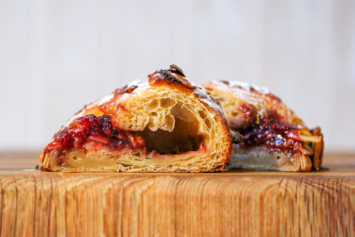 Raspberry Scrolls Raspberry & Almond Scrollsant – Pulp