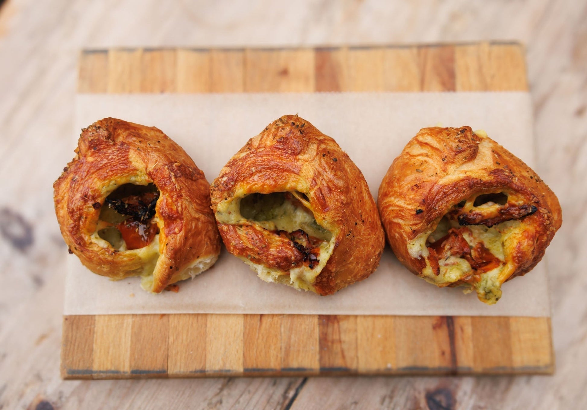 SAVOURY SCROLLSANTS - Pulp